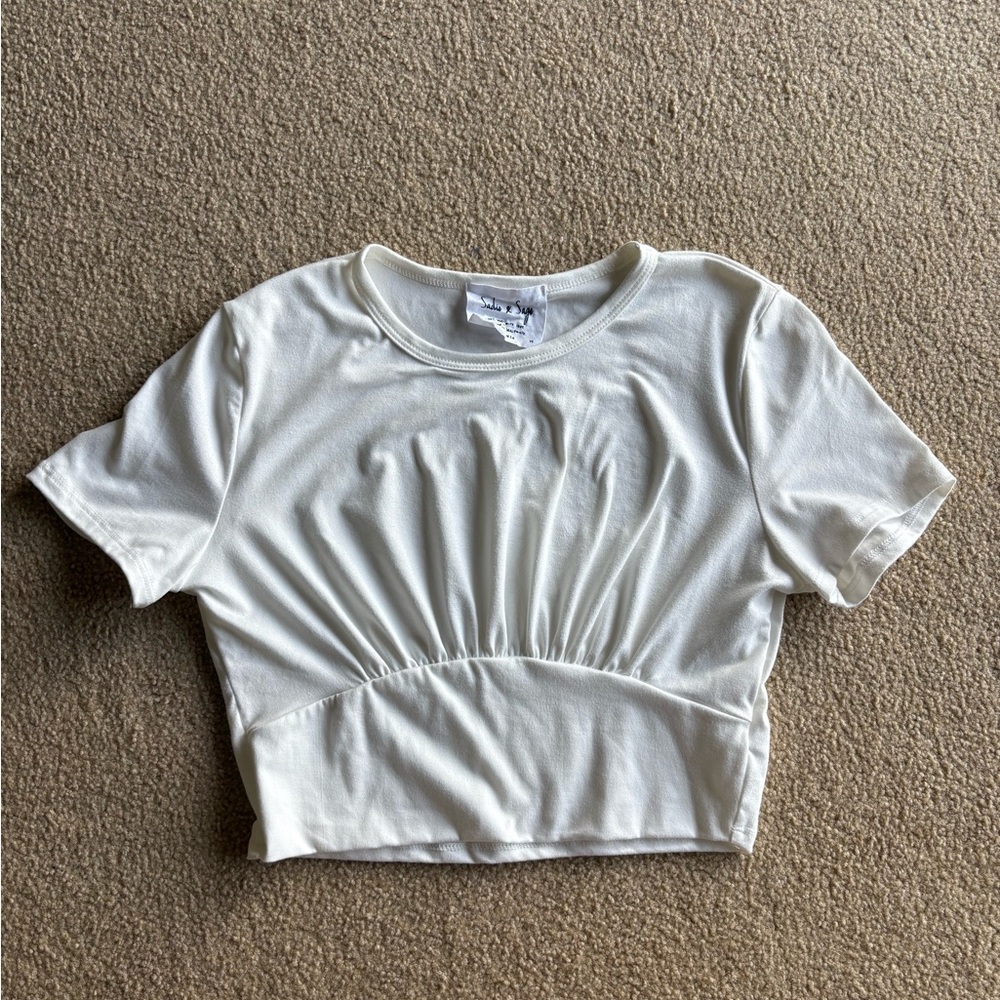Sadie & Sage Gray Ruched Crop T-Shirt